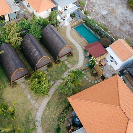 Wooden Puri Guesthouse Uluwatu  Exterior photo